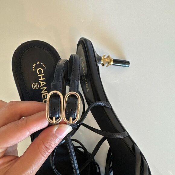 Chanel EU 40 Black Leather Strappy Sandal Heels CC Logo Charm Y2K Authentic - Picture 5 of 10
